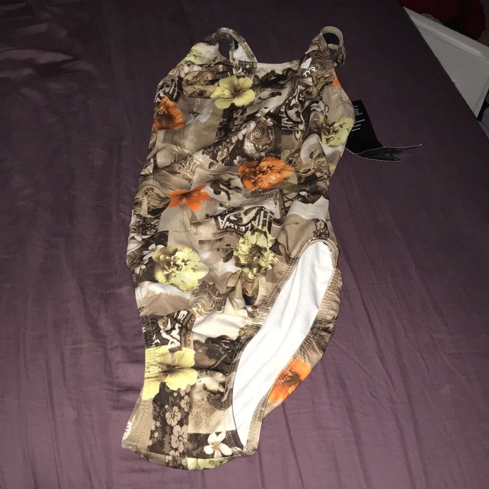 TYR bathing suit